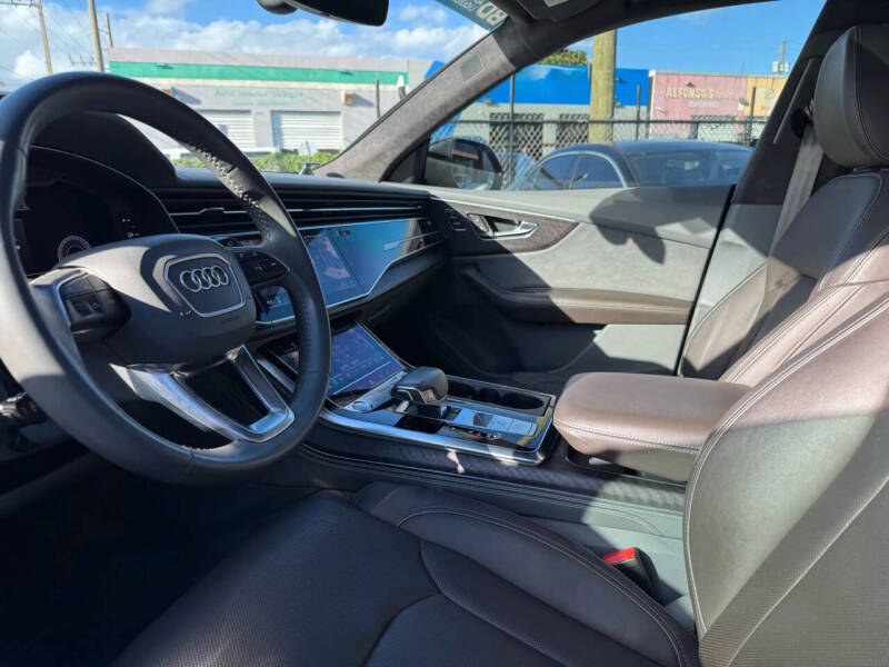 2019 Audi Q8 quattro Prestige 55 TFSI