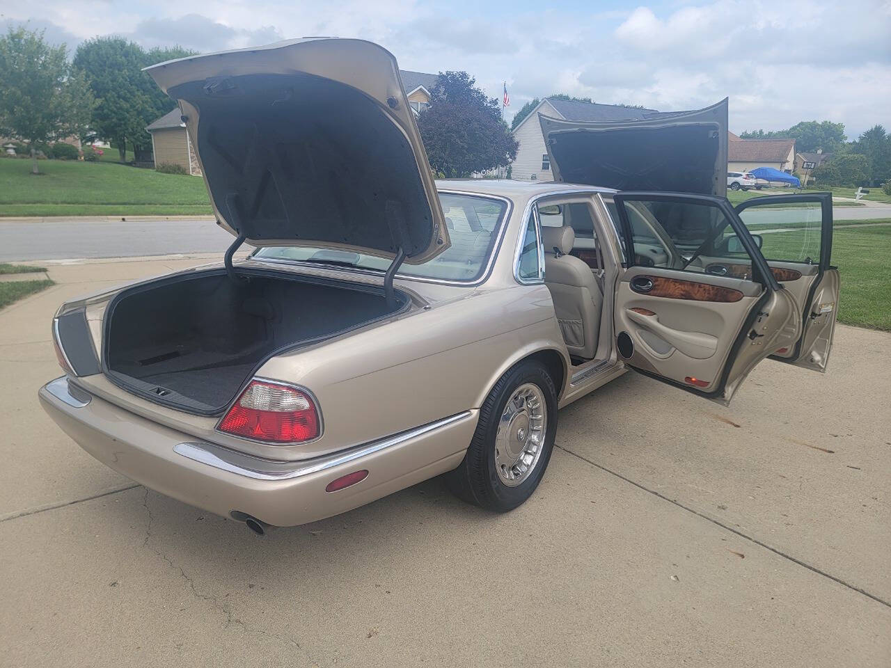 1998 Jaguar XJ-Series for sale at Denny Dotson Automotive in Johnstown, OH