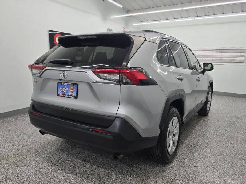 2019 Toyota RAV4 LE