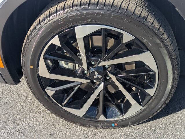 2025 Mitsubishi Outlander PHEV SE