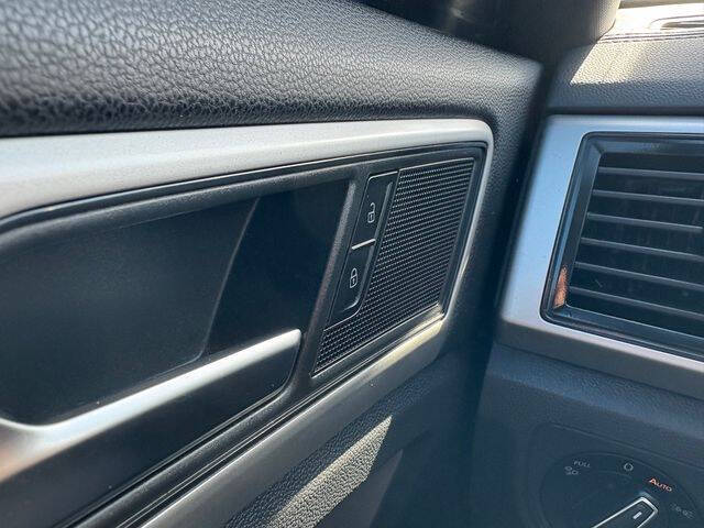 2021 Volkswagen Atlas Cross Sport V6 SE R-Line