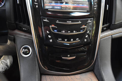 2019 Cadillac Escalade Luxury