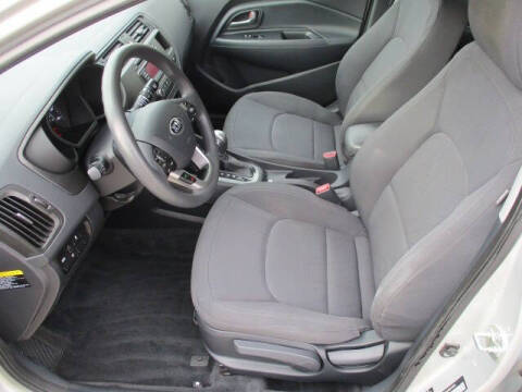 2013 Kia Rio 5-Door EX