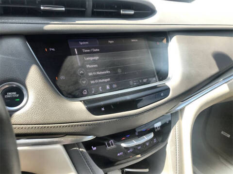 2022 Cadillac XT5 Premium Luxury