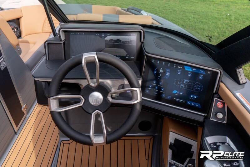 2025 MasterCraft X22