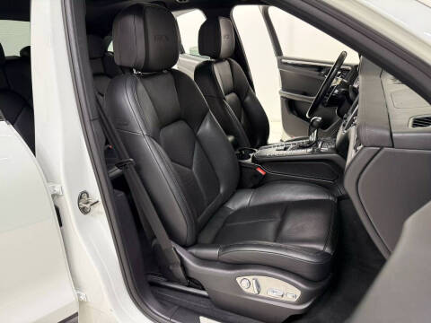 2017 Porsche Macan GTS