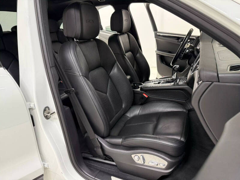 2017 Porsche Macan GTS