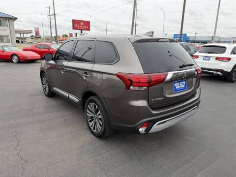 2020 Mitsubishi Outlander ES