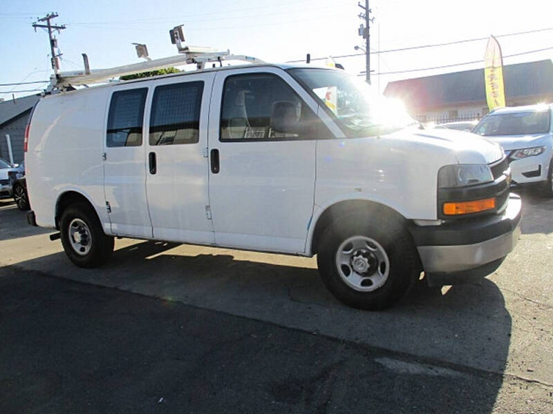 2018 Chevrolet Express 2500