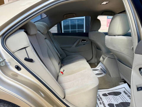 2011 Toyota Camry LE