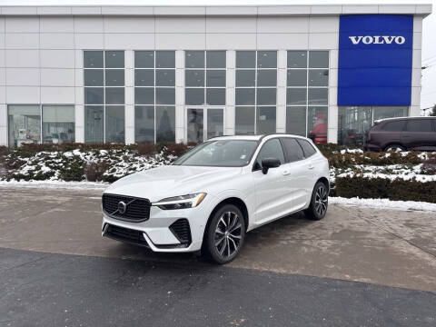 2025 Volvo XC60 B5 Plus Dark Theme