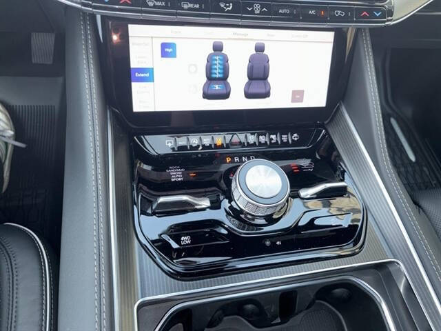 2024 Jeep Grand Wagoneer L Obsidian