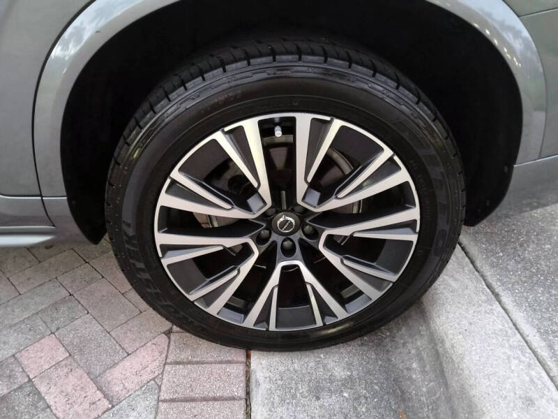 2020 Volvo XC90 T5 Momentum