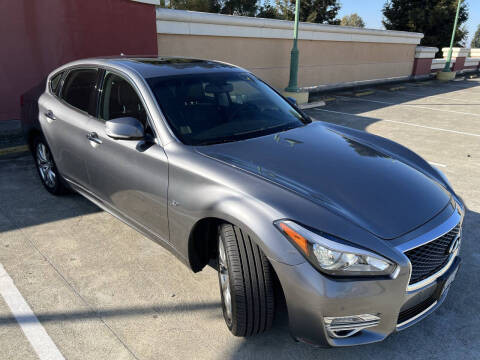 2015 Infiniti Q70 3.7