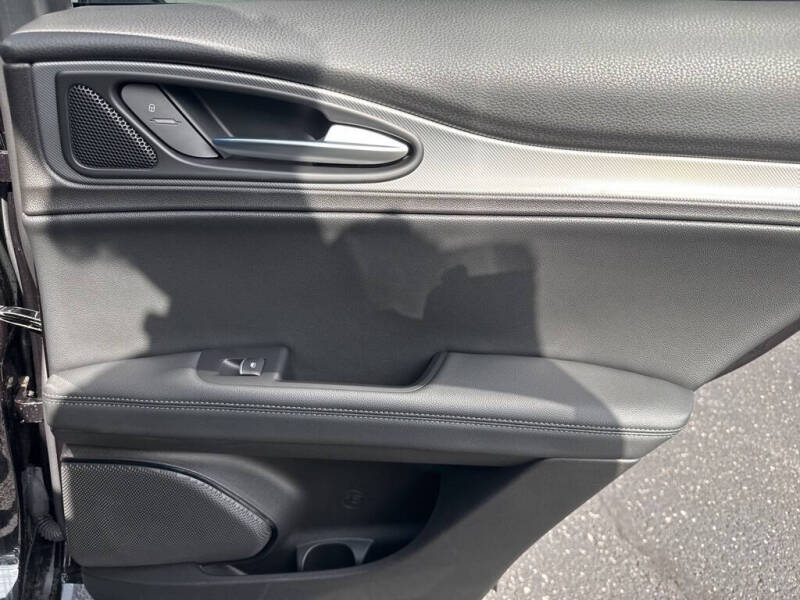 2025 Alfa Romeo Stelvio