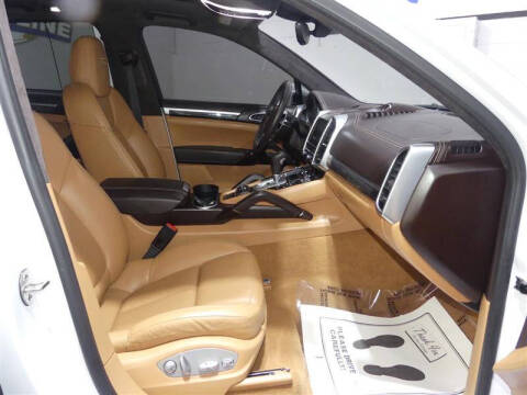 2016 Porsche Cayenne GTS