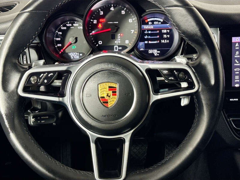 2020 Porsche Macan