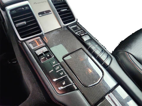 2015 Porsche Panamera GTS