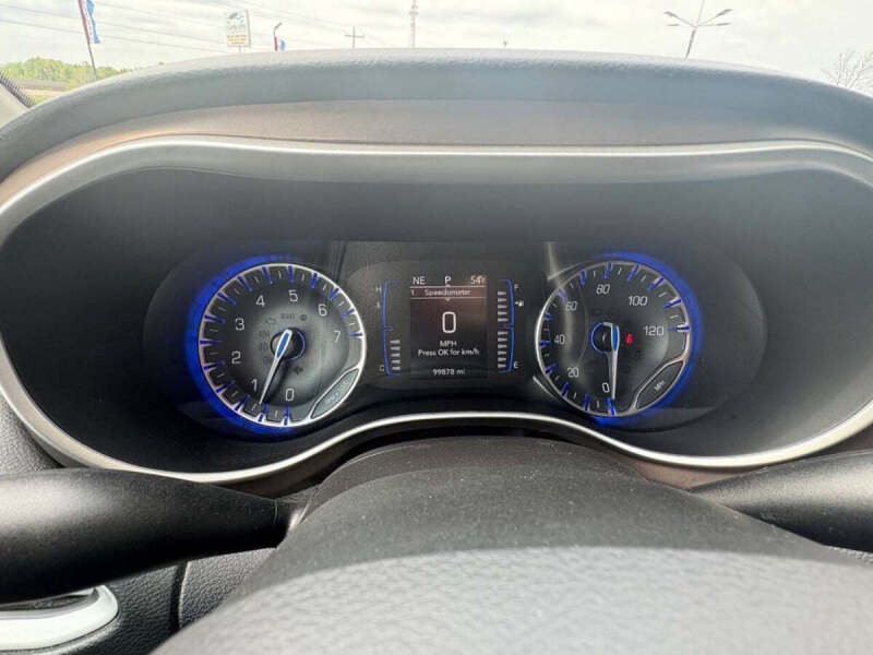 2021 Chrysler Voyager L