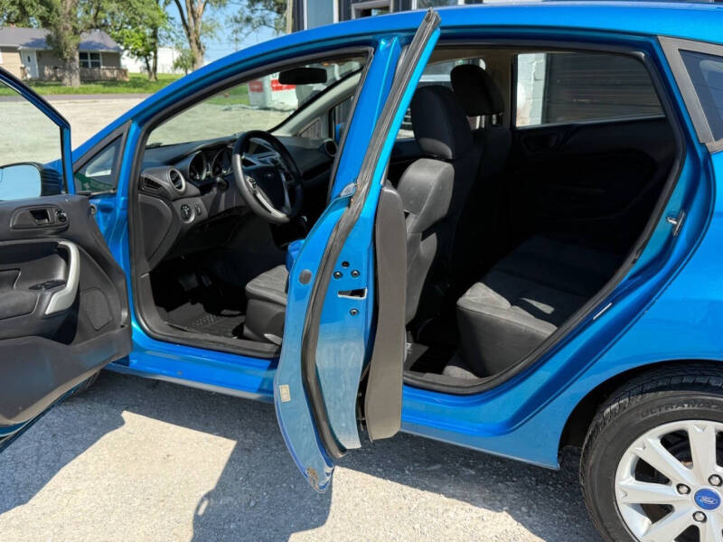 2012 Ford Fiesta SE