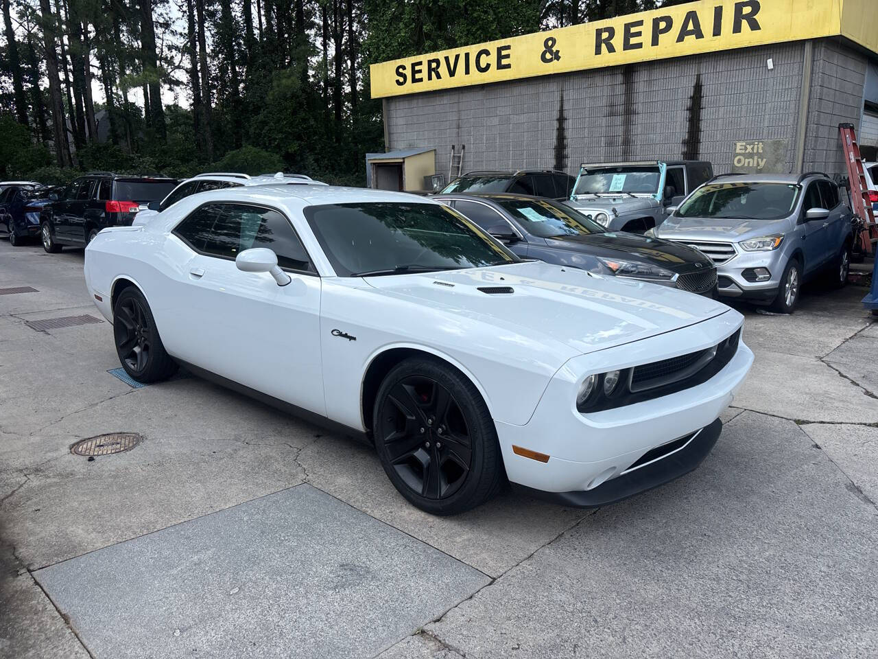 White 2013 Dodge Challenger R/T R/T 2dr Coupe 2