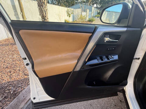 2017 Toyota RAV4 Hybrid Limited