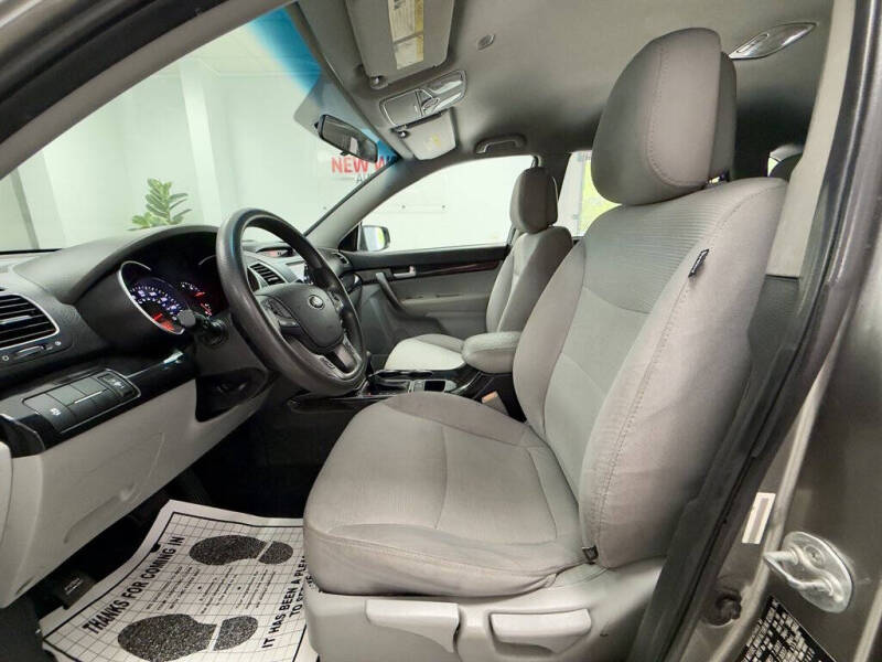 2015 Kia Sorento LX