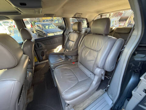 2008 Toyota Sienna XLE Limited