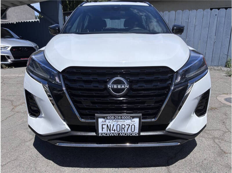 2024 Nissan Kicks SR