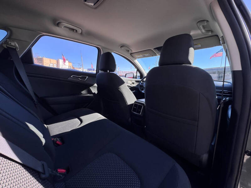 2023 Kia Sportage Hybrid LX