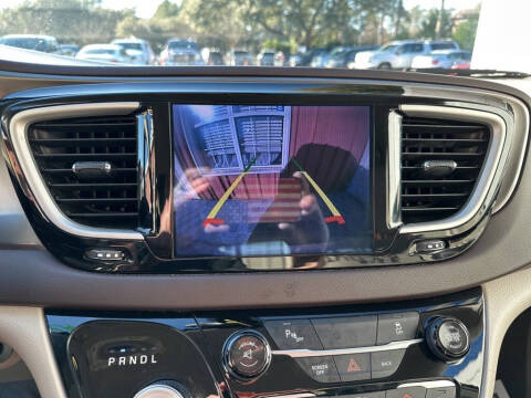 2017 Chrysler Pacifica Touring
