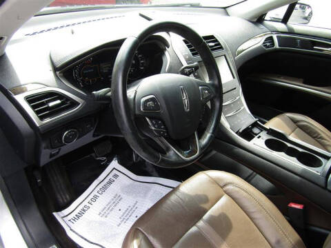 2016 Lincoln MKZ