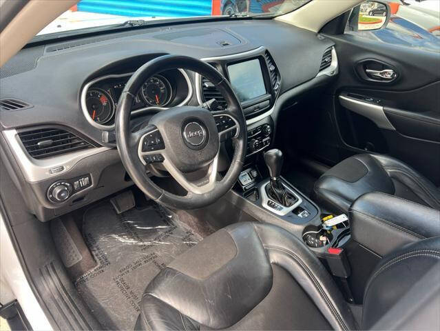 2018 Jeep Cherokee  - $18,797
