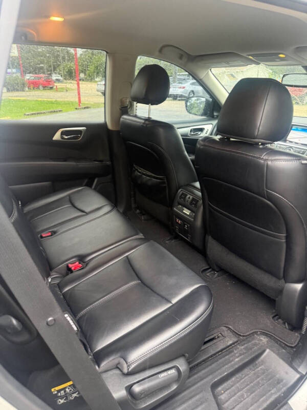 2019 Nissan Pathfinder S