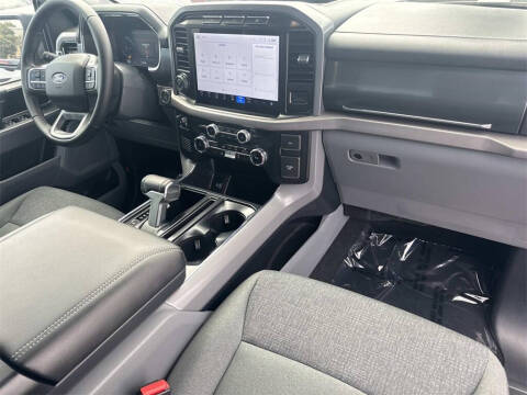 2024 Ford F-150 Lightning XLT