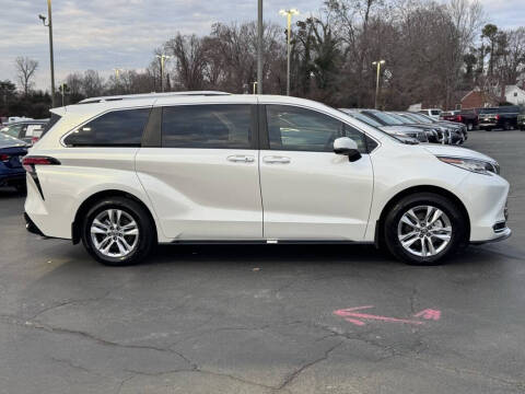 2024 Toyota Sienna Limited 7-Passenger