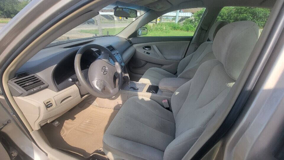 2009 Toyota Camry for sale at LEE'S MOTOR CO LLC in San Antonio, TX