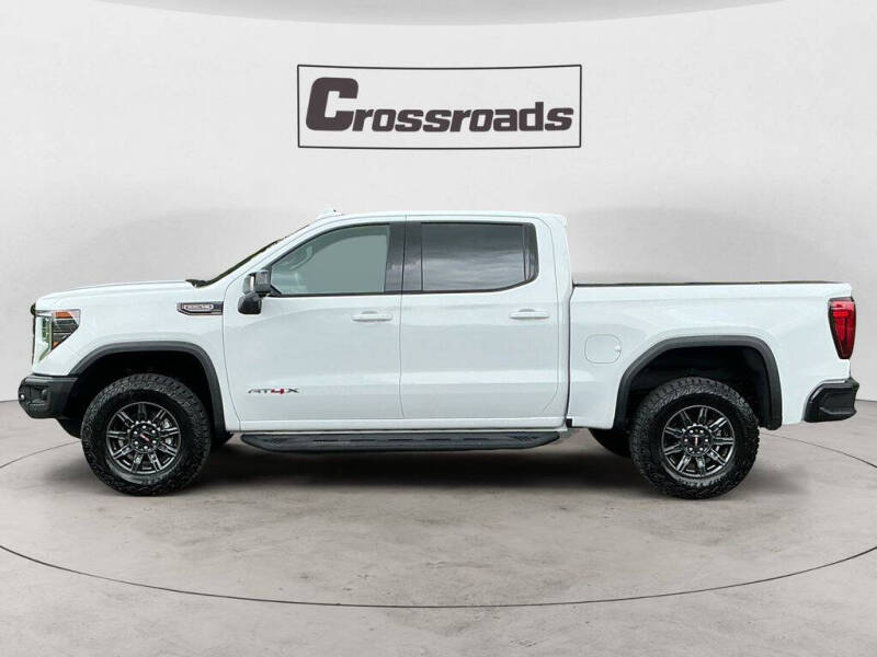 2025 GMC Sierra 1500 AT4X