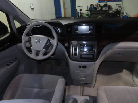 2016 Nissan Quest