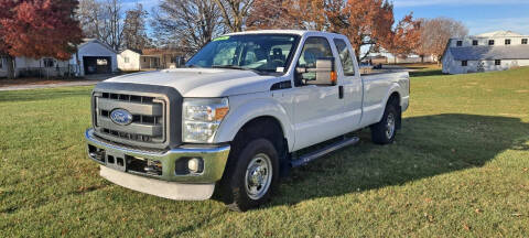 2015 Ford F-250 Super Duty for sale at ARK AUTO LLC in Roanoke IL