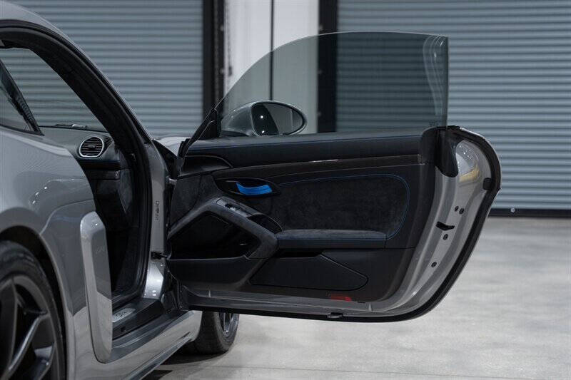 2020 Porsche 718 Cayman GT4