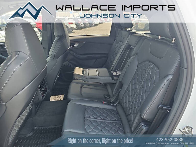 2025 Audi SQ7 4.0T quattro Premium Plus