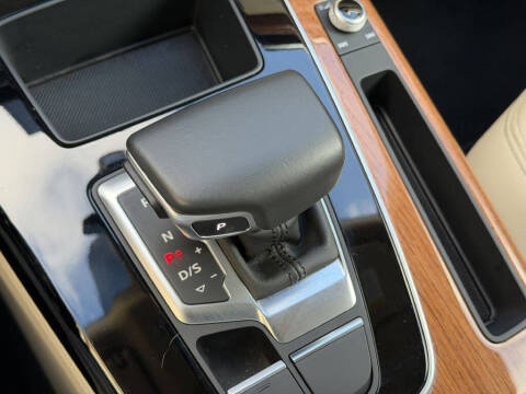 2022 Audi Q5 quattro S line Premium 45 TFSI