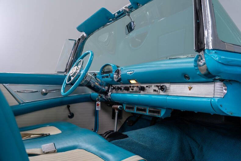 1956 Ford Thunderbird