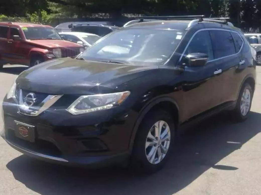 2015 Nissan Rogue for sale at Adam Auto Sales Inc in Berlin, CT