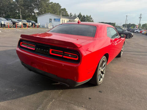 2022 Dodge Challenger SXT