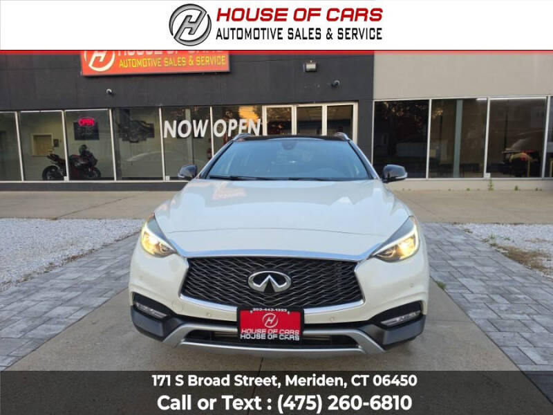 2017 Infiniti QX30 Premium