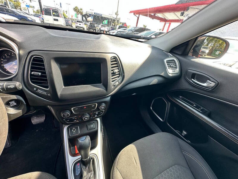 2020 Jeep Compass Sport