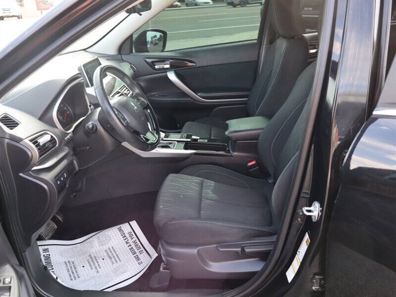2020 Mitsubishi Eclipse Cross SE