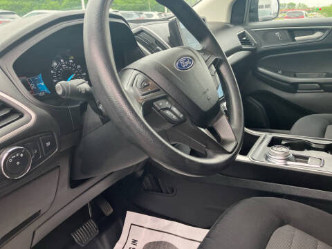 2022 Ford Edge SE